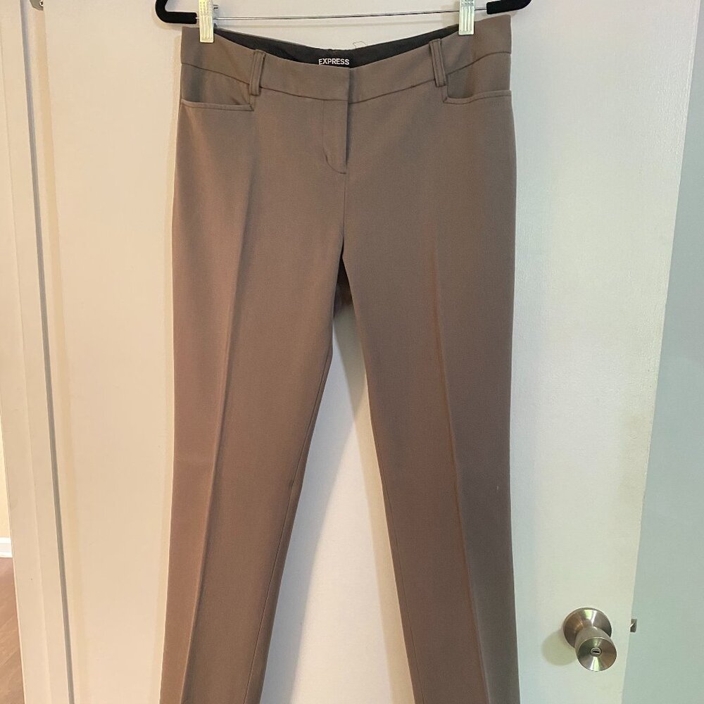 Express Columnist slacks in taupe (brown-gray)